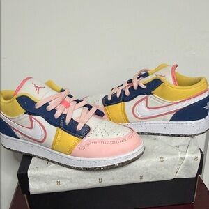 Nike Kids Pink Yellow Blue Sneakers 7Y